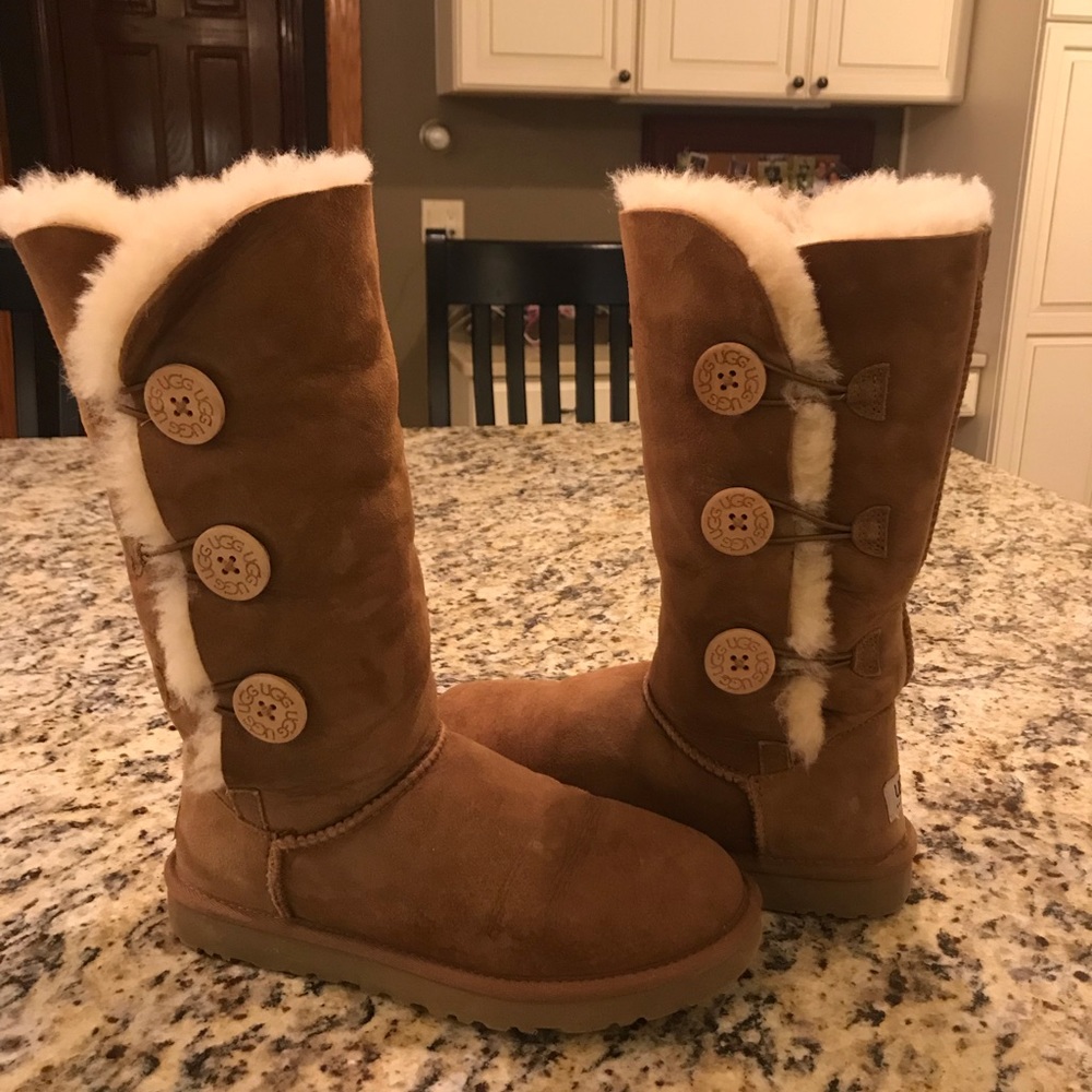 UGG BOOTS: tall bailey button chestnut (7)